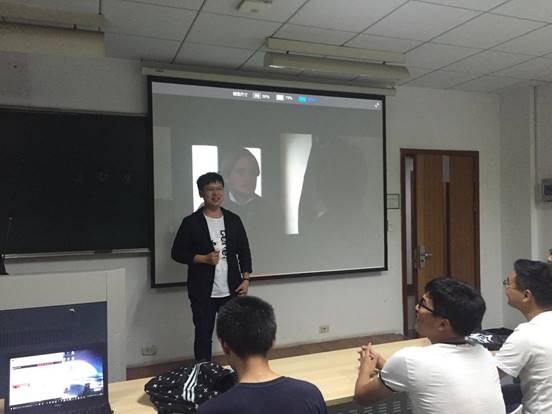 图注：戴陵阳同学分享观后感